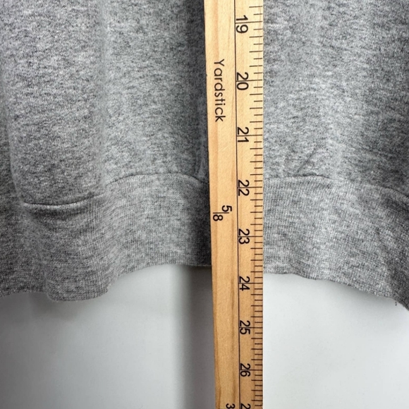 Disneyland Sweatshirt - Picture 5 of 6